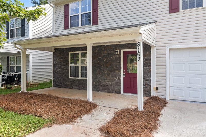 Property image 3 at 8163 Kings Creek Drive, Charlotte, NC 28273