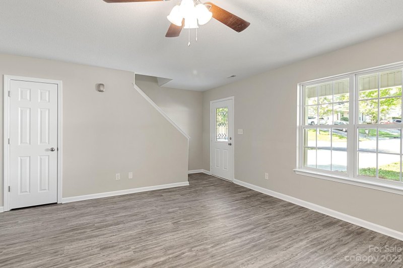 Property image 4 at 8163 Kings Creek Drive, Charlotte, NC 28273