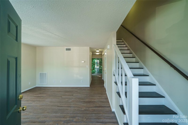 Property image 2 at 1101 Surry Lane, Gastonia, NC 28054