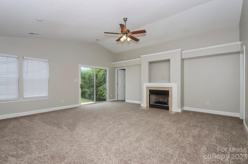 Property image 4 at 5618 Waverly Lynn Lane, Charlotte, NC 28269