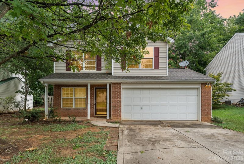 Property image 2 at 1067 Valley Forge Drive, Clover, SC 29710