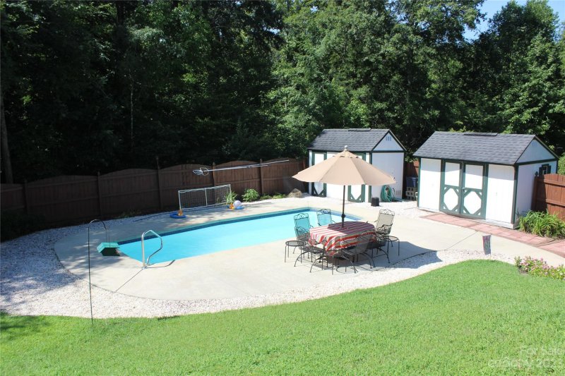 Property image 3 at 752 Moss Creek Drive, Matthews, NC 28105