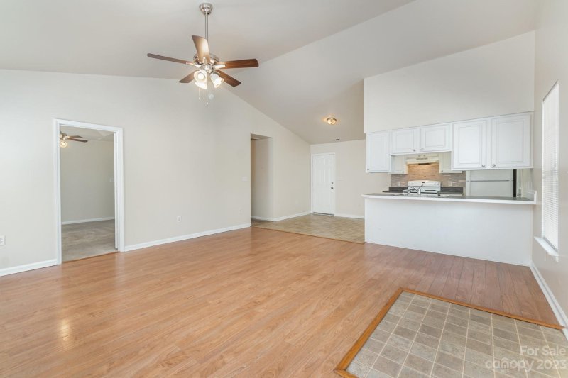 Property image 5 at 6223 Dumont Lane, Charlotte, NC 28269