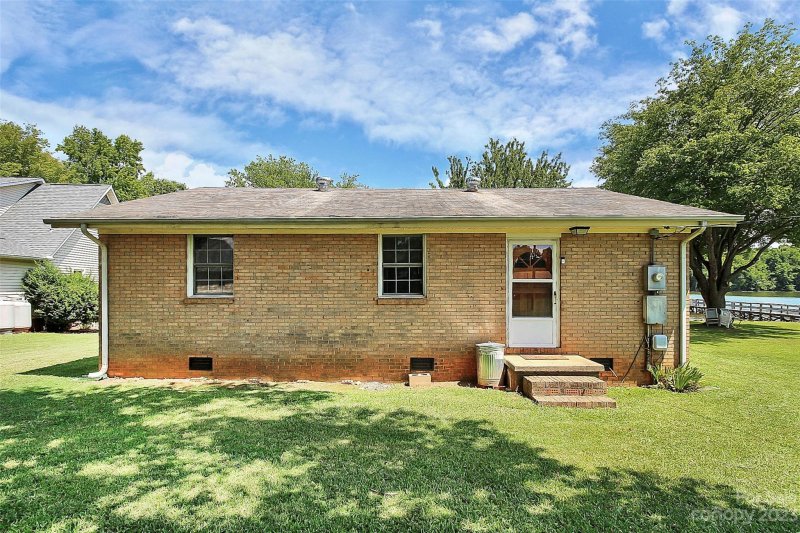 Property image 3 at 435 Sailboat Drive, Salisbury, NC 28054