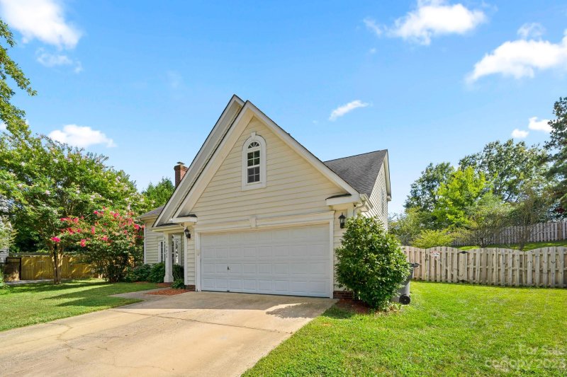 Property image 4 at 9033 Blueshot Court, Charlotte, NC 28273