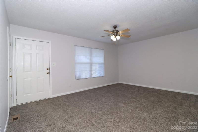 Property image 3 at 5412 Wrenn Drive, Denver, NC 28037