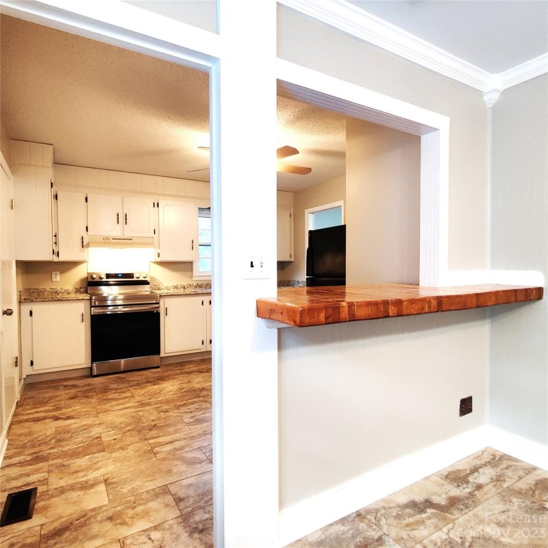 Property image 5 at 500 Deer Creek Drive, Matthews, NC 28105