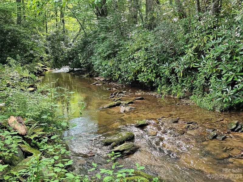 Property image 3 at 6386 Hemlock Road, Newland, NC 28657