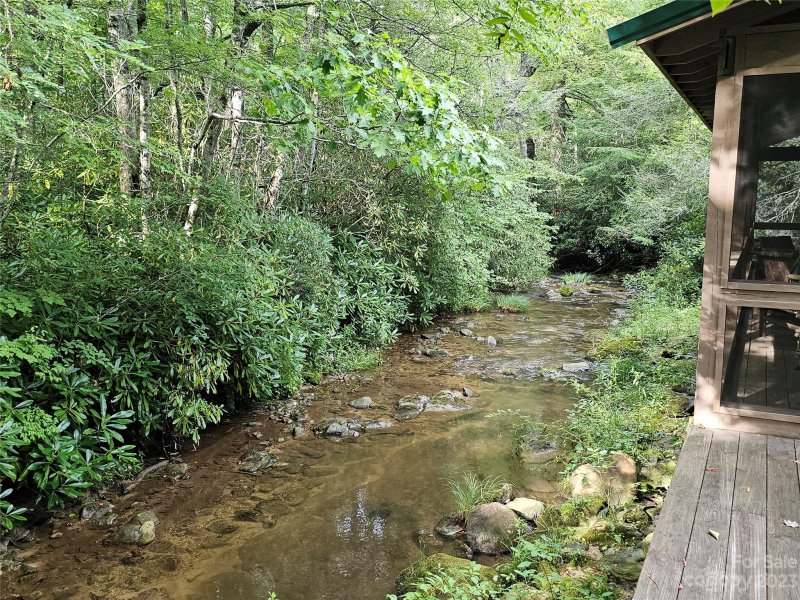 Property image 4 at 6386 Hemlock Road, Newland, NC 28657