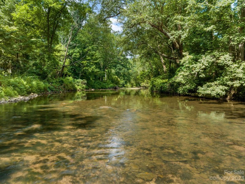 Property image 4 at 12 Driftwood Court, Asheville, NC 28805