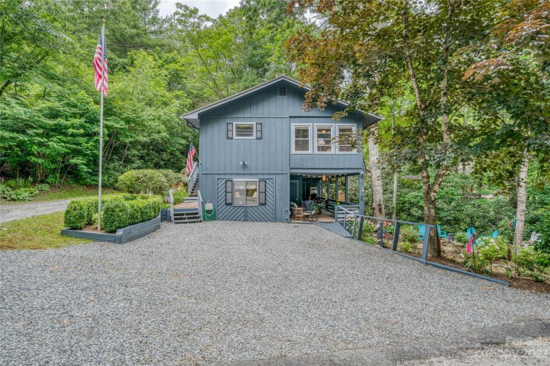 Property image 3 at 99 Laurel Road, Newland, NC 28657