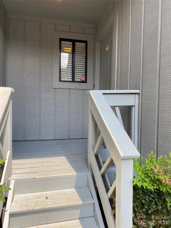 Property image 2 at 100 Willow Run Drive, Gastonia, NC 28056