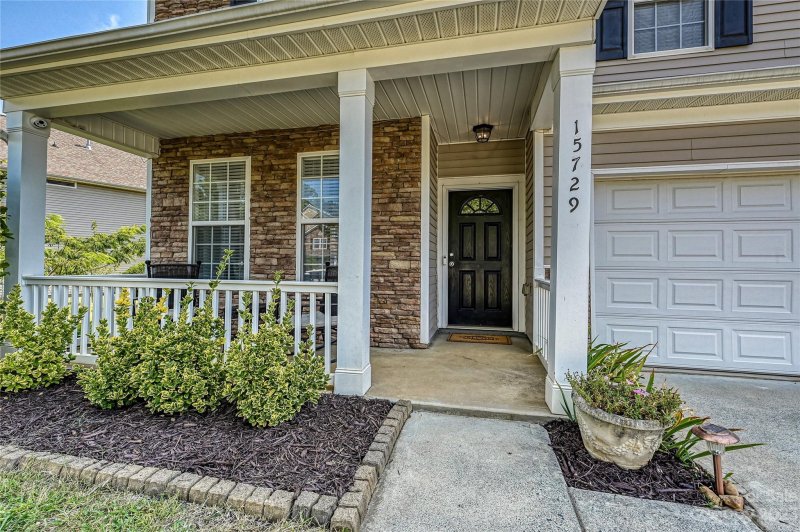 Property image 3 at 15729 Pedlar Mills Road, Charlotte, NC 28278