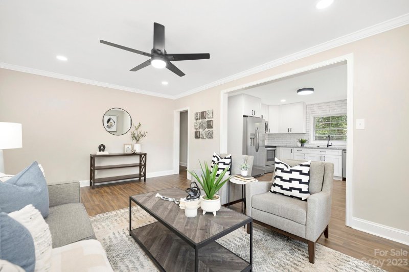 Property image 4 at 2200 Sunset Boulevard, Charlotte, NC 28269