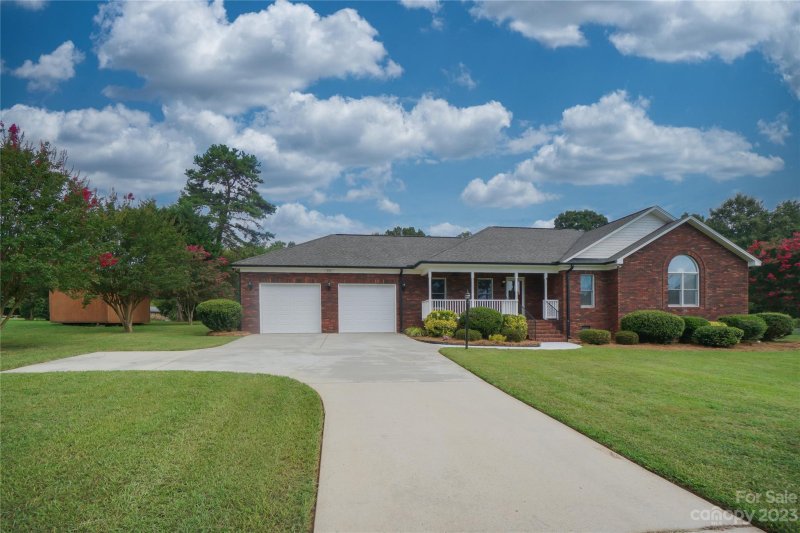 Property image 3 at 413 Redah Avenue, Locust, NC 28097