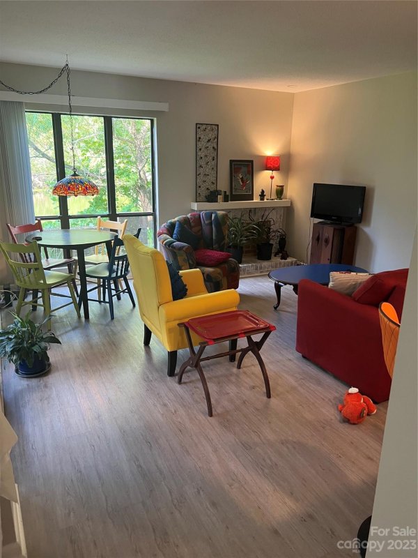 Property image 3 at 8053 Cedar Glen Drive, Charlotte, NC 28212