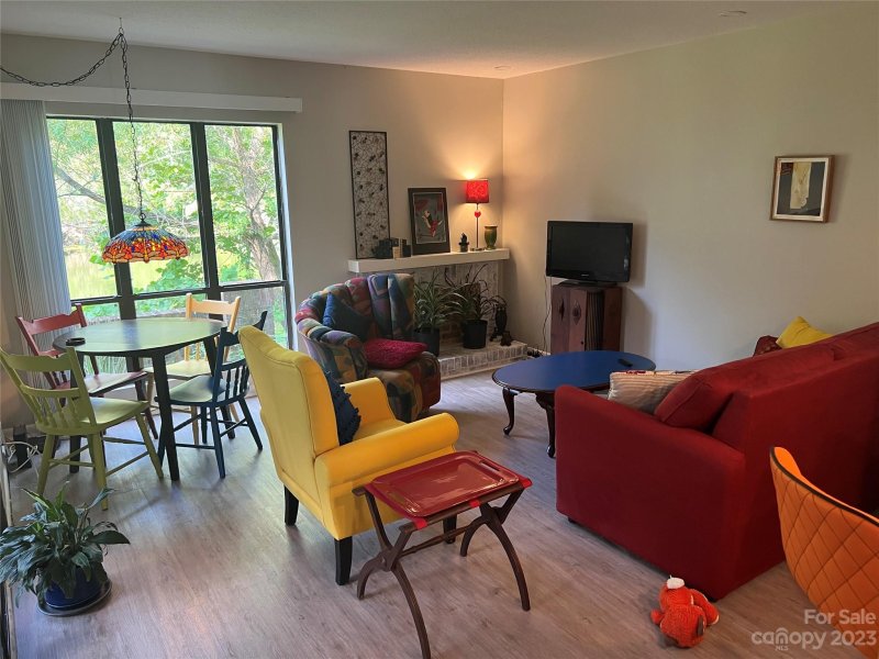 Property image 4 at 8053 Cedar Glen Drive, Charlotte, NC 28212