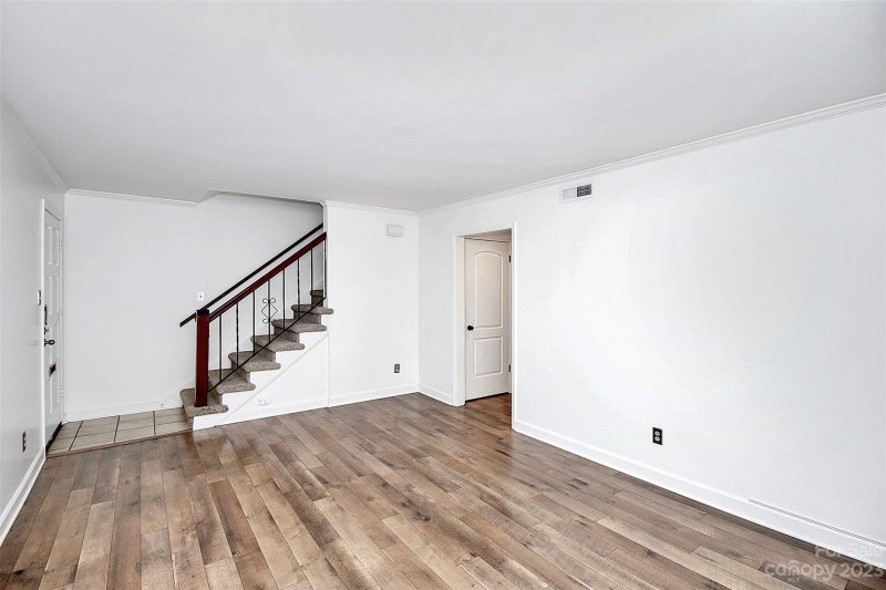 Property image 3 at 3520 Colony Road, Charlotte, NC 28211