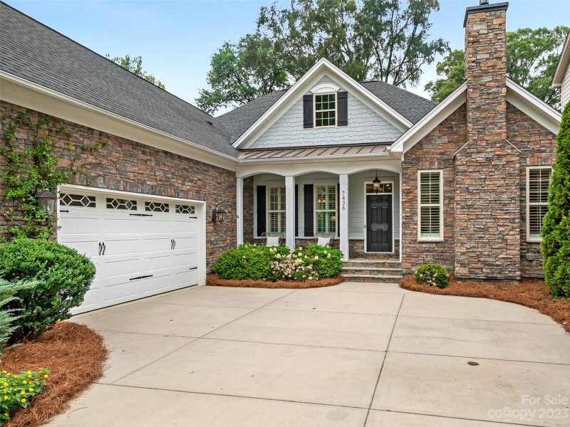 Property image 2 at 7436 Edenbridge Lane, Charlotte, NC 28226