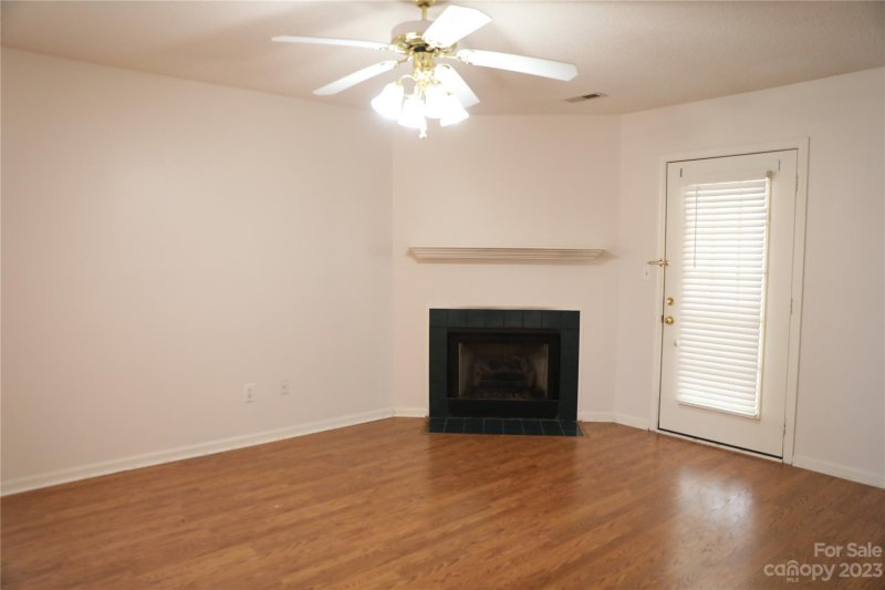 Property image 5 at 404 Sante Fe Road, Moore, SC 29369