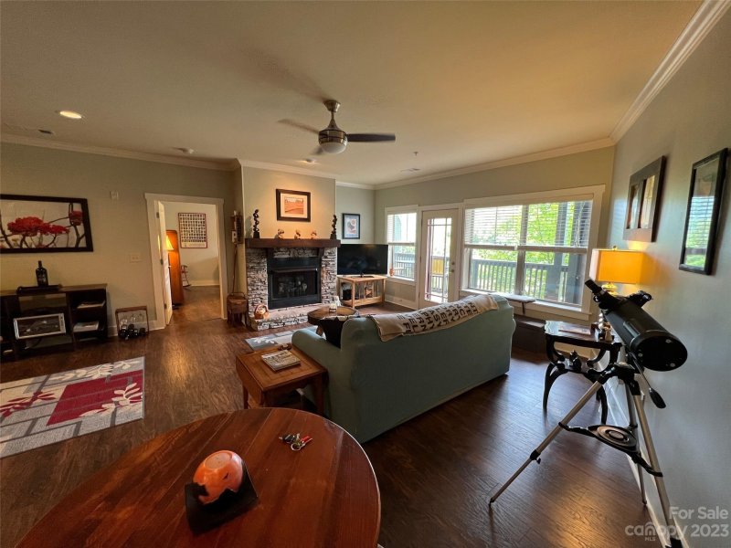 Property image 2 at 9 Kenilworth Knoll, Asheville, NC 28805