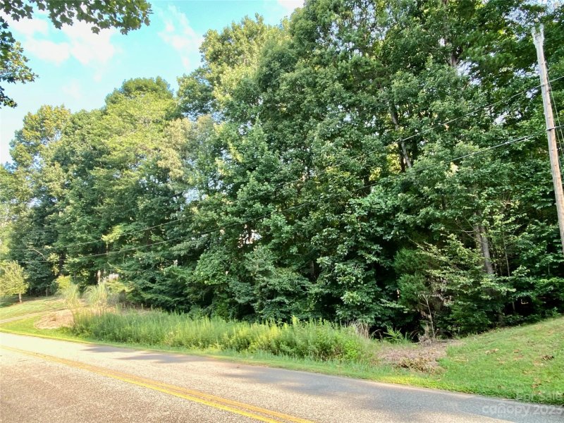 Property image 2 at 8728 Dog Leg Road, Sherrills Ford, NC 28673