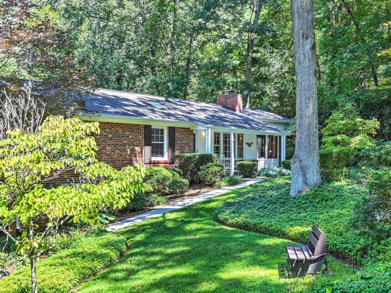 Property image 2 at 131 Brightwater Heights Drive, Hendersonville, NC 28791