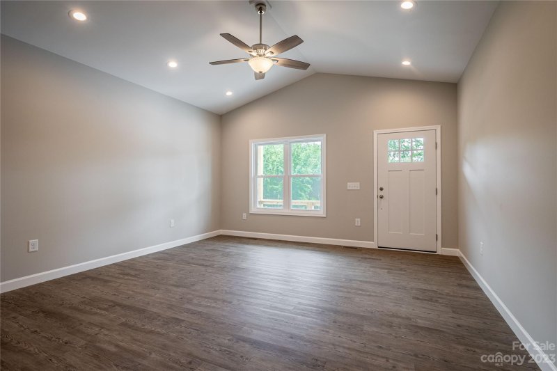 Property image 4 at 2493 Saratoga Run, Morganton, NC 28655