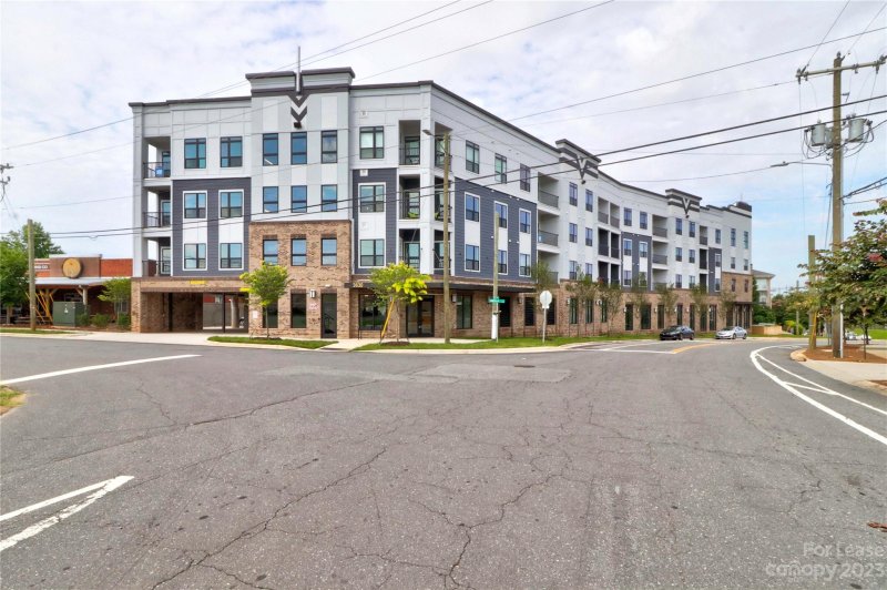 3630 N Davidson Street