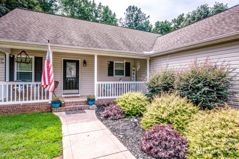 Property image 5 at 5764 Grassy Creek Road, Denver, NC 28037