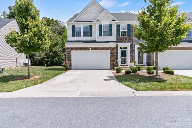 Property image 2 at 2586 Norman Isle Drive, Denver, NC 28037