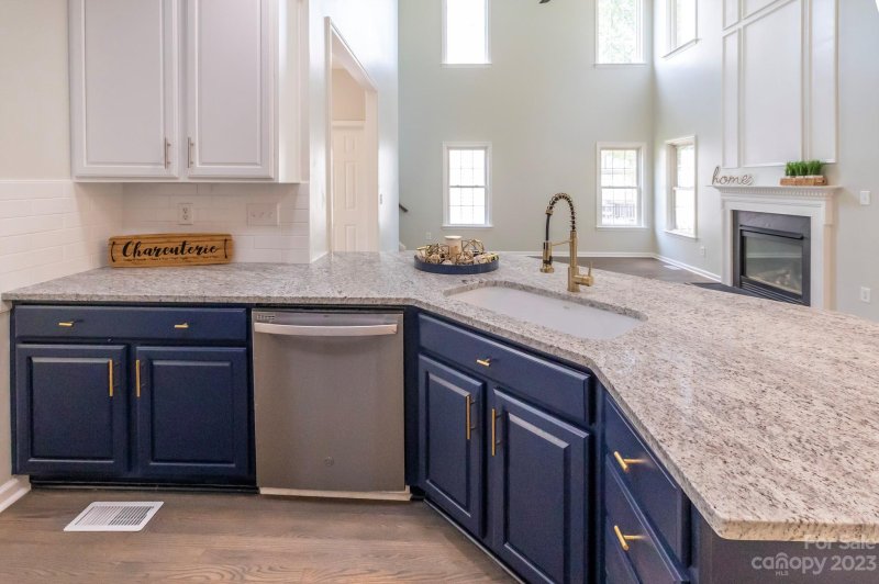 10631 Hellebore Road