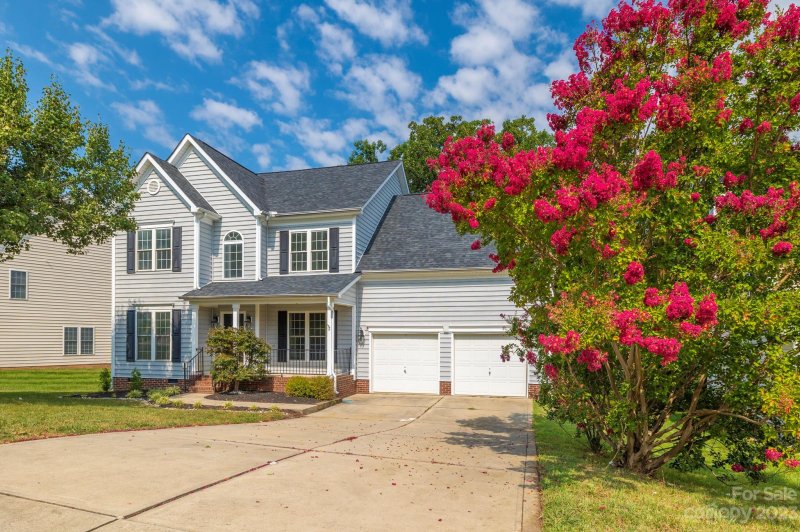 Property image 2 at 10631 Hellebore Road, Charlotte, NC 28213