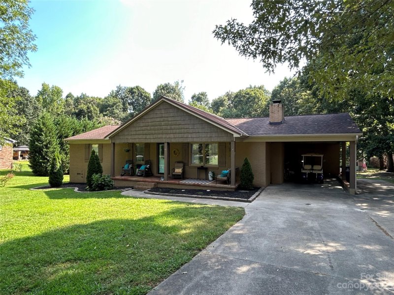 Property image 3 at 209 Chadwick Drive, Kings Mountain, NC 28086