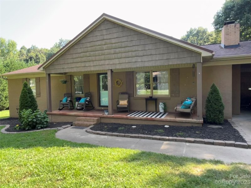 Property image 4 at 209 Chadwick Drive, Kings Mountain, NC 28086