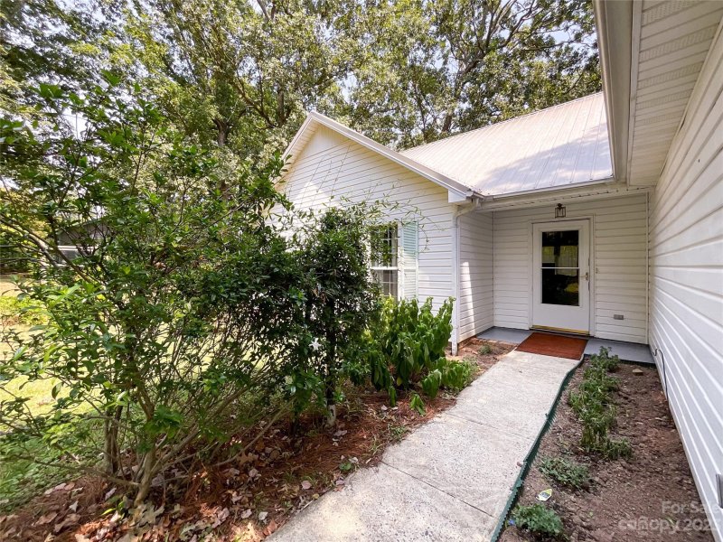 Property image 2 at 2711 Bobwhite Circle, Wingate, NC 28174