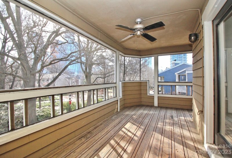 Property image 4 at 413 W 8th Street, Charlotte, NC 28202