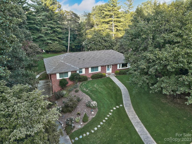 Property image 4 at 191 S Wildflower Road, Asheville, NC 28804