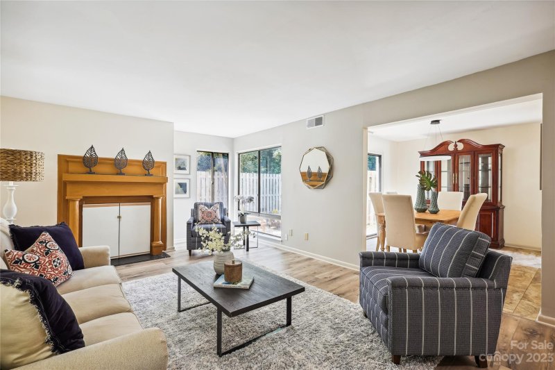 Property image 3 at 8016 Princess Ann Drive, Charlotte, NC 28212