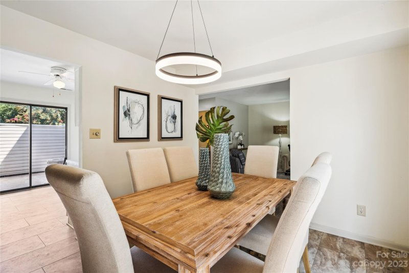 Property image 4 at 8016 Princess Ann Drive, Charlotte, NC 28212