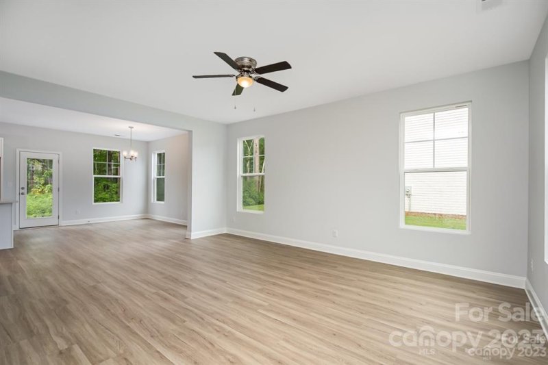 Property image 4 at 125 Baucom Street, Charlotte, NC 28216