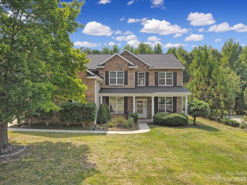 Property image 2 at 10005 King George Lane, Waxhaw, NC 28173