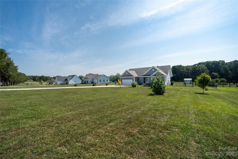 Property image 2 at 253 Lone Pine Road, Statesville, NC 28625