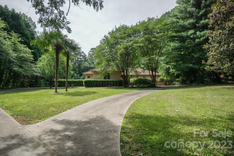 Property image 2 at 1041 Pinecrest Drive, Rock Hill, SC 29732