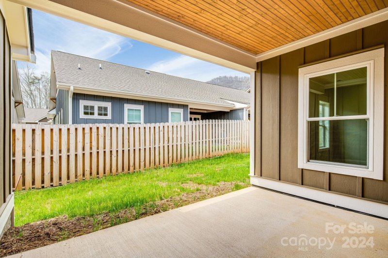 Property image 4 at 4 Cozy Cottage Way, Arden, NC 28704