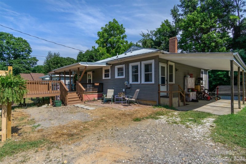 Property image 2 at 102 Short Street, Swannanoa, NC 28778