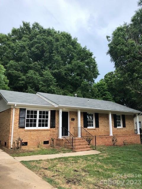 Property image 2 at 332 Clover Hitch Drive, Charlotte, NC 28215