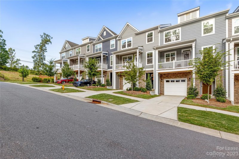 Property image 2 at 10252 Glenmere Creek Circle, Charlotte, NC 28262