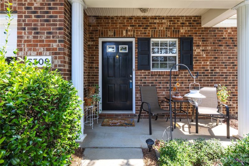 Property image 2 at 5309 Waverly Lynn Lane, Charlotte, NC 28269