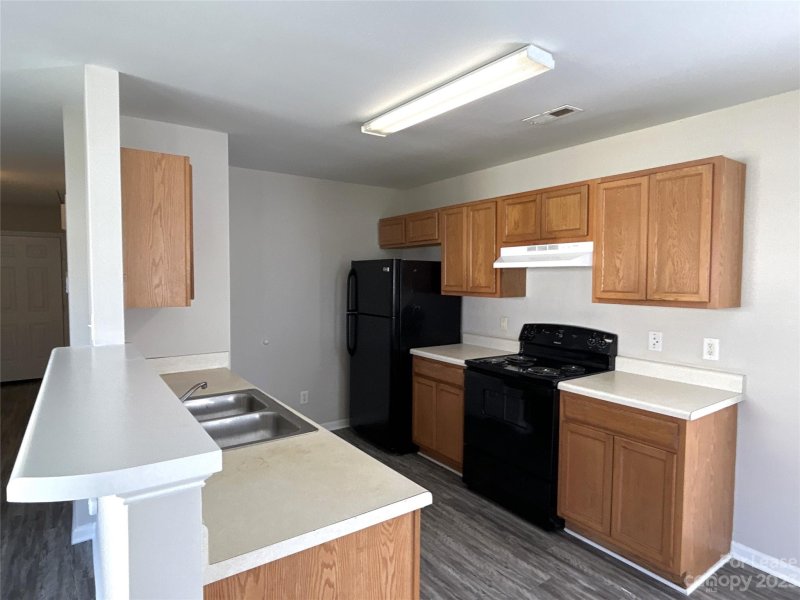 Property image 4 at 3523 Crestridge Drive, Charlotte, NC 28217